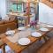 The Mountain Chalet - Hot Tub, Fireplace, Games