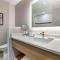 Best Western Premier Route 97 Vernon