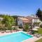 Charmant Mas à Paradou avec Piscine, Terrasse et Jardin, Près des Alpilles - FR-1-599-35