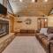 Cross Timbers Cabin on The Grove's 25-Acres - Broken Bow Cross Timbers Cabin on The Grove's 25-Acres - Broken Bow