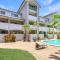 Discover a Stylish and Tranquil Haven by the Pool - Cairns North