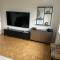 Vaste appartement avec parking gratuit, borne dispo et espace de travail - 伊尔基希-格拉芬斯塔登