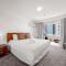 Resort Studio Space In Heart Of Broadbeach