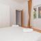Amazing Home In Oklaj With Wifi
