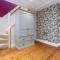 Peaceful 3 bedroom Victorian Cottage