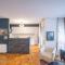 Chic Riverview Apartment
