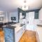 Chic Riverview Apartment