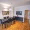 Chic Riverview Apartment