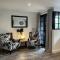 Booking Urban Halstead