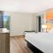 Days Inn & Suites by Wyndham Warren