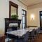 Hochelaga Inn