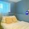 Family Comfort Stay - 2 Bedroom Apartment