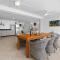 Belmar Oceanfront Apartments 21 right on the ocean with diving facilities - Kralendijk