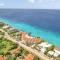 Belmar Oceanfront Apartments 21 right on the ocean with diving facilities - Kralendijk