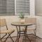 Cozy, quiet house, covered patio dining, sun room