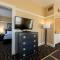 Gaslamp Plaza Suites