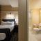 Gaslamp Plaza Suites