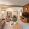 Mammoth Ski& Racquet Club A #1 - 2 bed 3 bath ski in ski out! Mountain Views! - بحيرات ماموث