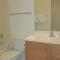 Cozy house near I-10 with pool heater, hot tub, BBQ - غوديير