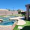 Cozy spacious house, pool heater, spa, firepit - بيوريا
