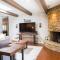 Spacious Kierland oasis with pool heater, spa, BBQ