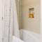 Spacious Kierland oasis with pool heater, spa, BBQ