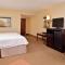 Hampton Inn Staunton - 斯汤顿