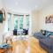 Comfy 2-Bed Flat On Upper St - Next To Tube