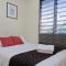 Beachside Family Cottage with 3 Bedrooms pool WiFi and Netflix - Relax and Unwind by Zulanies The Pool Cottage - 巴佐