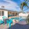 Family Retreat By Old Town with POOL