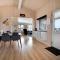 Newly Built Holiday Home, Elevated At Følle Strand With A View Over Aarhus Bay, - Rønde