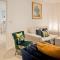 Stunning 2 Bed with Private Patio and Free Parking