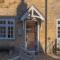 Jasmine Cottage - 2 Bedroom in Heart of Bourton!