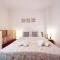 Intimate Olympus House