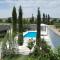 HEARTS & PONIES Apartamentos con piscinas privadas cerca de la Warner