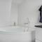 Gorgeous Home In Glesborg With Kitchen - Glesborg