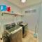 MIAMI EXCLUSIVE 5-BR Spacious House with pool - ميامي