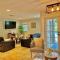 MIAMI EXCLUSIVE 5-BR Spacious House with pool - ميامي