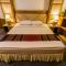 Raya Grand Hotel