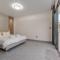 6 bedroom-independent swimming pool and powerful KTV