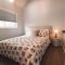 Newly Renovated 100 Year Old Bliss Cottage - Adaline