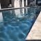 Villa design Mazanel, piscine, vue Mont Ventoux et plaine, climatisation - 马藏