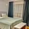 2 Bedroom Apartment with Private Sauna for 5 people 15 mins to Helsinki 56sq mt min 2 nights - إسبو