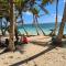 Appartement T2 lumineux, confortable et spacieux à Saint-Anne proche piscine et plage de lAnse Caritan
