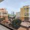 Chic Centric 1BR Apt, King Bed - Los Prados