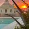Authentic Maltese Boutique Holiday Home with Rooftop Pool - Moon Townhouse - 科斯皮夸