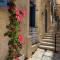 Authentic Maltese Boutique Holiday Home with Rooftop Pool - Moon Townhouse - 科斯皮夸