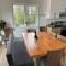 Delarose Cottage, Ski, Spa, pool table & starry night