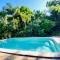Crystal Cottage Retreat- Escape to the Hinterland!