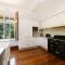 Currawong House